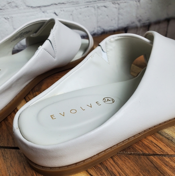 Womens Evolve Odyssa Ivory | Easy Spirit Sandals Sz 6 - Picture 2 of 5